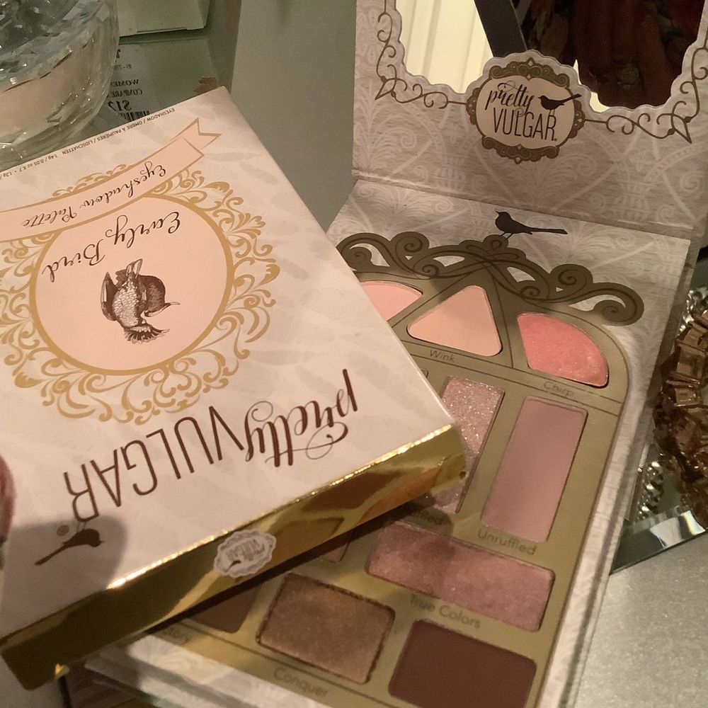 Beautiful makeup pallet Gorgeous NWT